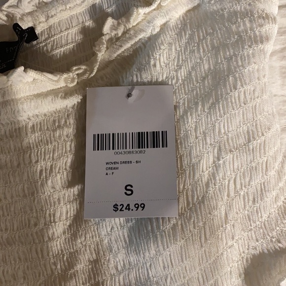 White sun dress - Picture 4 of 4